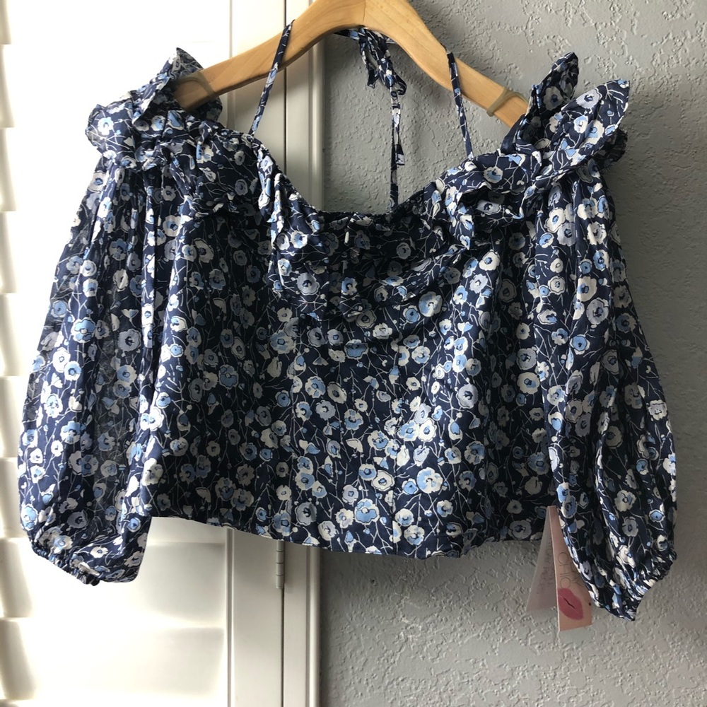 NYC || Eva Mendes Floral Crop Top